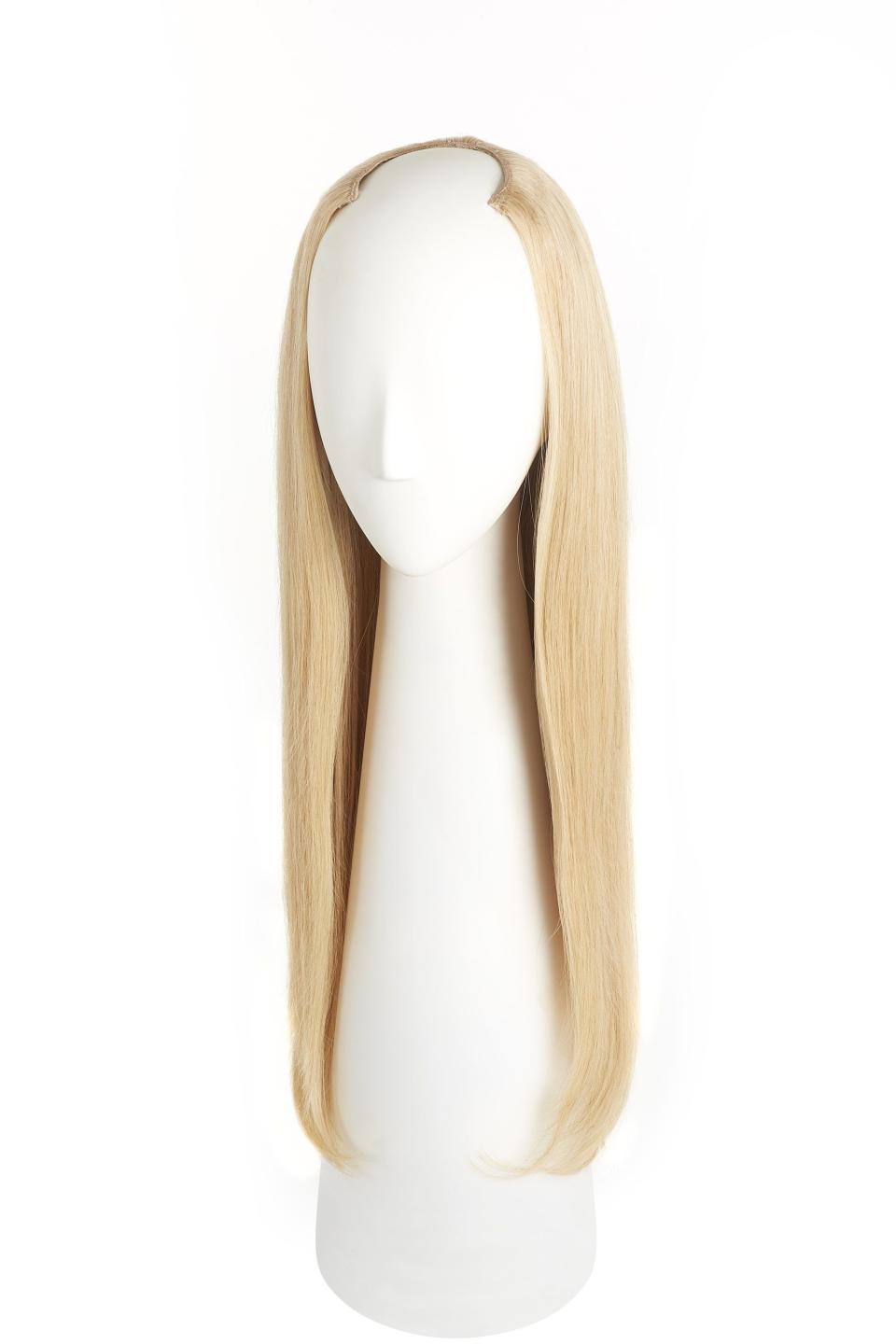 5) Golden Blonde U-Part Wig