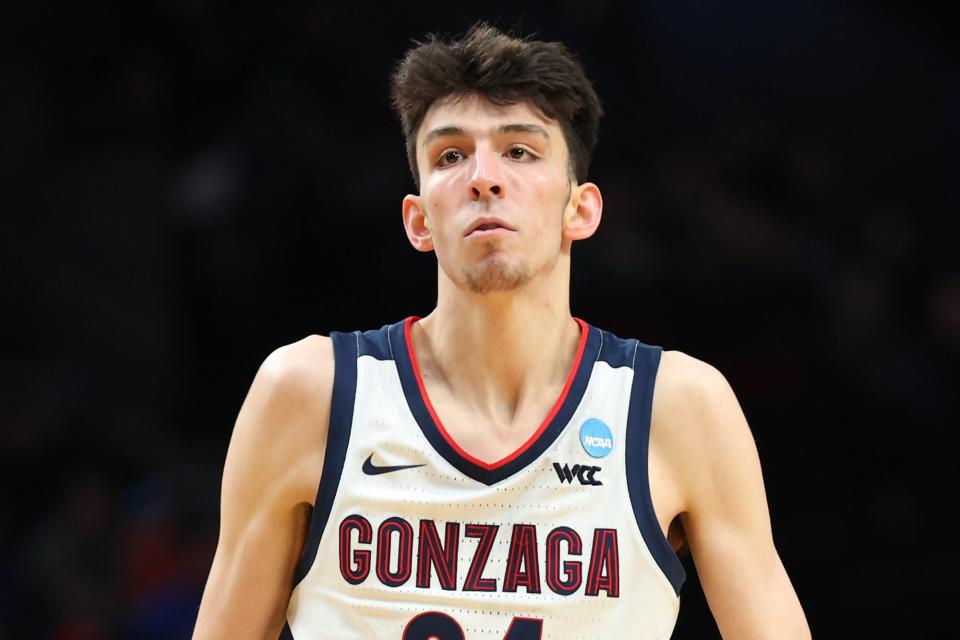 PORTLAND, OREGON - MARCH 17: Chet Holmgren #34 of the Gonzaga Bulldogs looks on against the Georgia State Panthers during the second half in the first round game of the 2022 NCAA Men's Basketball Tournament at Moda Center on March 17, 2022 in Portland, Oregon. (Photo by Abbie Parr/Getty Images)