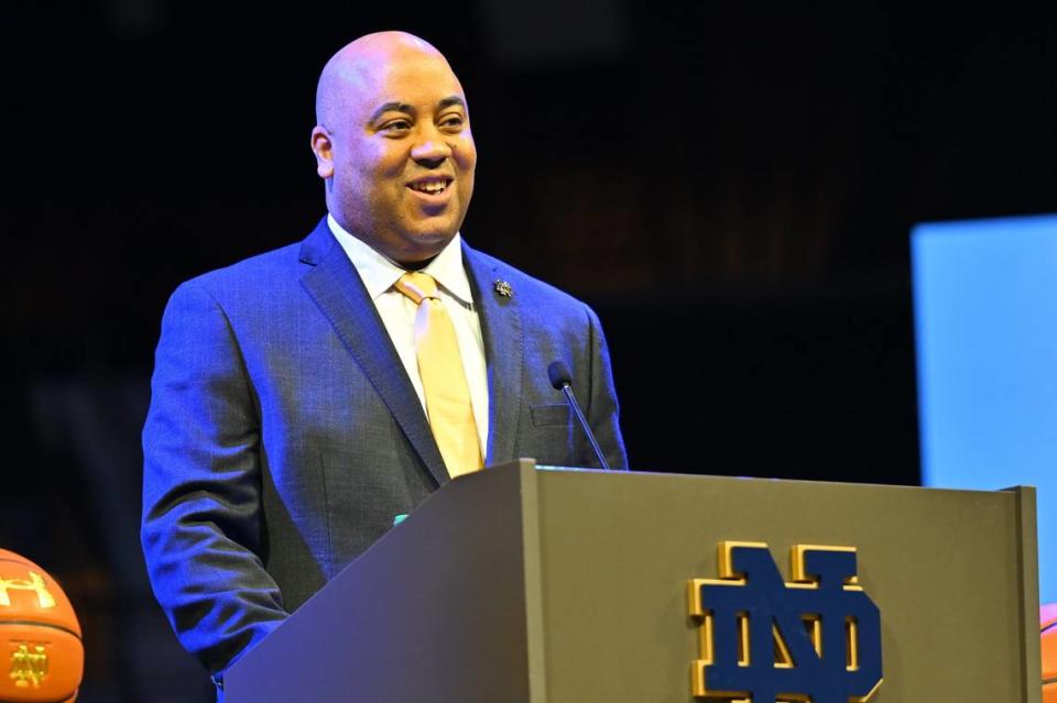 New Notre Dame head man Micah Shrewsberry has deep ties into basketball in the state of Indiana.