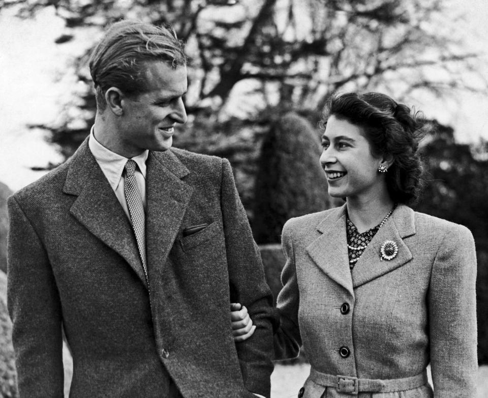 Princess Elizabeth and the Duke of Edinburgh arm in arm. 28th November 1947.