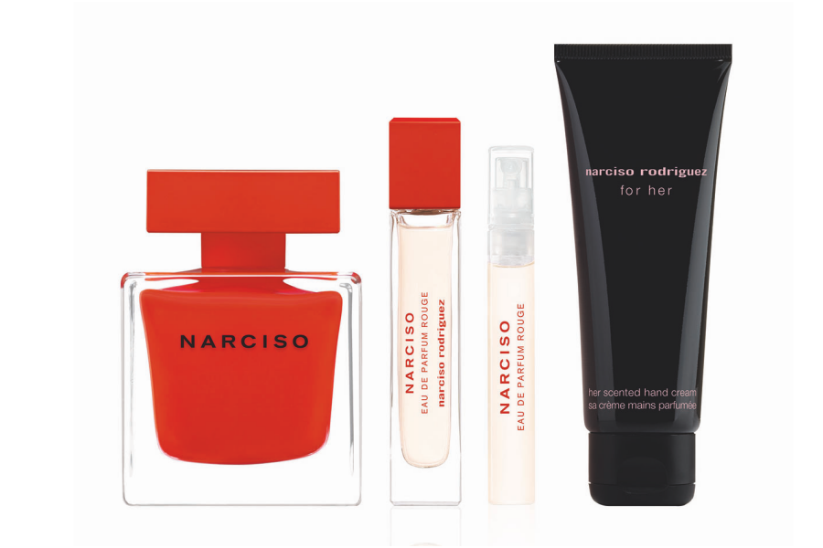 <h3>Narciso 炙熱情迷淡香精組合</h3> <p>買炙熱情迷淡香精90ml，就送炙熱情迷淡香精10ml＋炙熱情迷淡香精4ml</p> <p>NT.4,000</p> <cite>ELLE</cite>