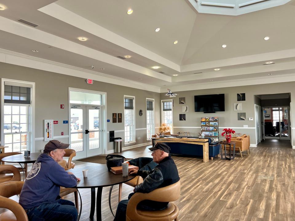The new $5 million terminal at the Newark-Heath Airport is equipped with a pilot’s lounge, flight training, a fixed-base operator’s room, a small kitchen, and a large meeting room.