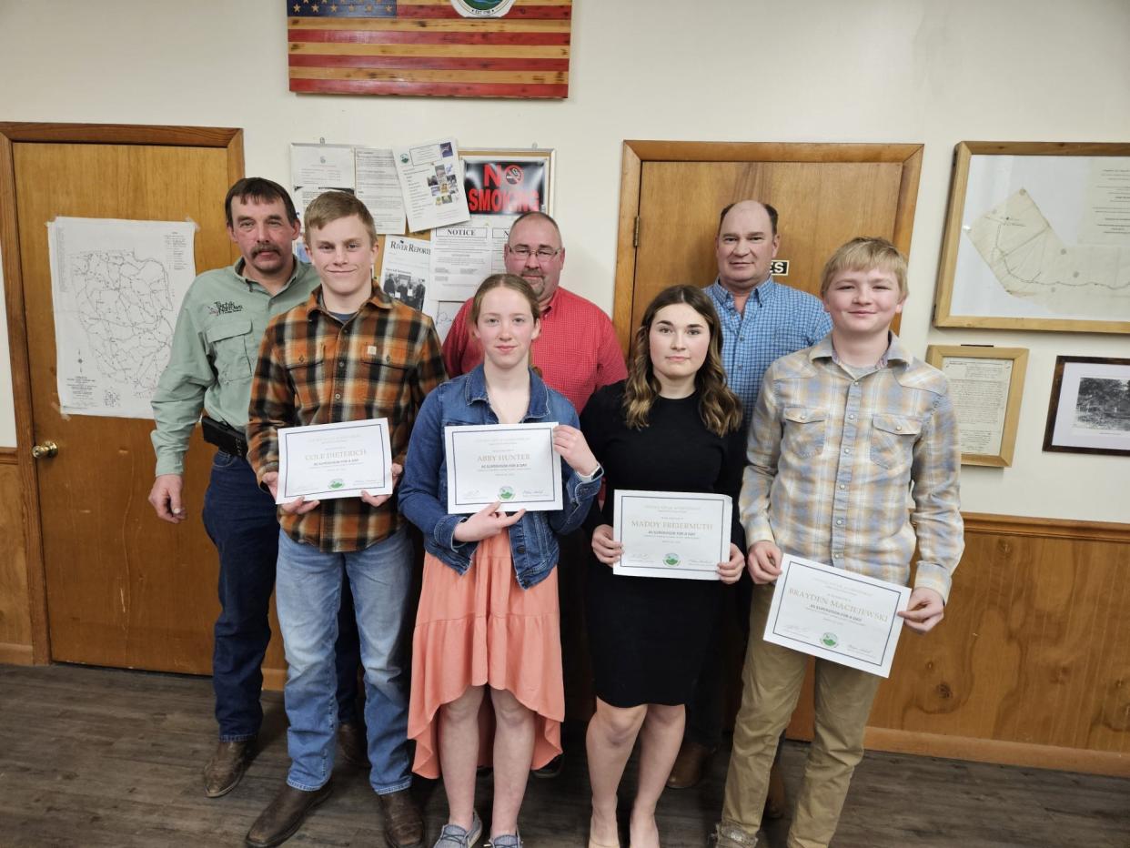 The Damascus Township supervisors presented certificates to the eighth grade students participating in the Supervisor for a Day Program on March 18, 2024. Back row, left to right: Supervisors Joseph Canfield, Scott Rutledge and Steven Adams. Front row, left to right: Supervisors for the Day Cole Dieterich, Abby Hunter, Maddy Freiermuth and Brayden Maciejewski.