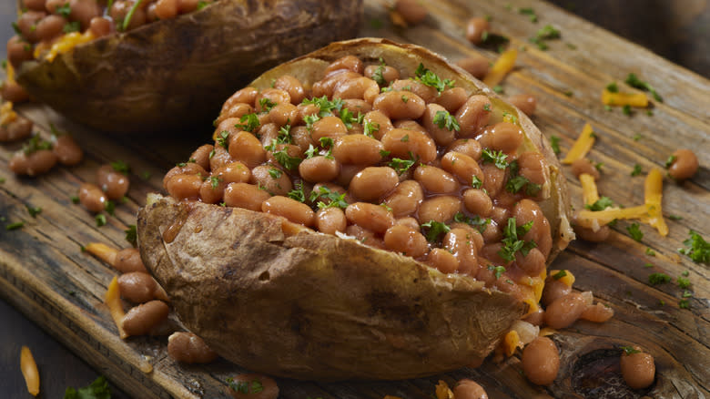 Baked potato with beans