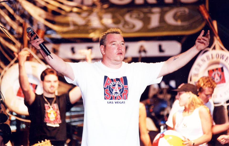 Steve Harwell and Smash Mouth in 1998. (Jeff Kravitz / FilmMagic)