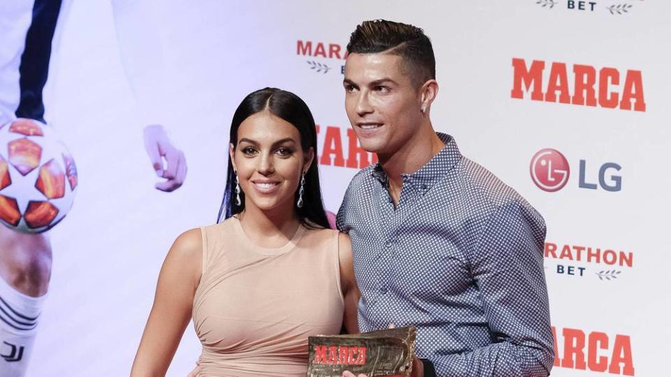 Cristiano Ronaldo mit seiner Lebensgefährtin Georgina Rodriguez (Bild: imago images / ZUMA Press)