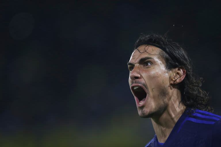 Edinson Cavani se llenó de gol en la Bombonera y condujo al xeneize a cuartos de final 