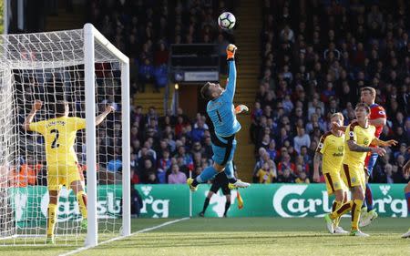 Britain Football Soccer - Crystal Palace v Burnley - Premier League - Selhurst Park - 29/4/17 Burnley's Tom Heaton makes a save Reuters / Stefan Wermuth Livepic