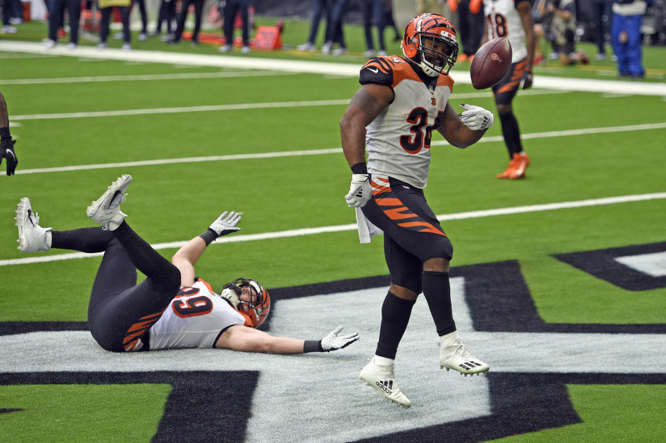 Cincinnati Bengals running back Samaje Perine (34) celebrates after running for a touchdown against the Houston Texans during the second half of an NFL football game Sunday, Dec. 27, 2020, in Houston. (AP Photo/Eric Christian Smith)