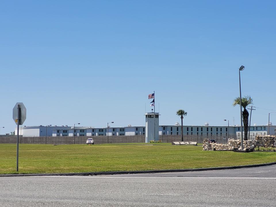 Here's the Florida State Prison campus that houses death row where James Barnes will be executed Thursday.
(Credit: Mollye Barrows)