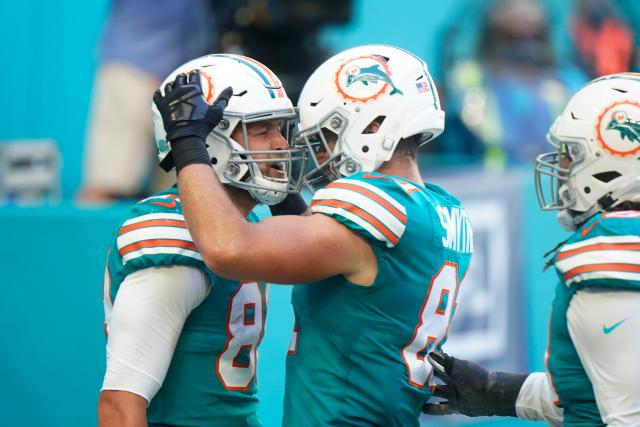 Mike Gesicki is still requesting that the Dolphins pay Durham Smythe