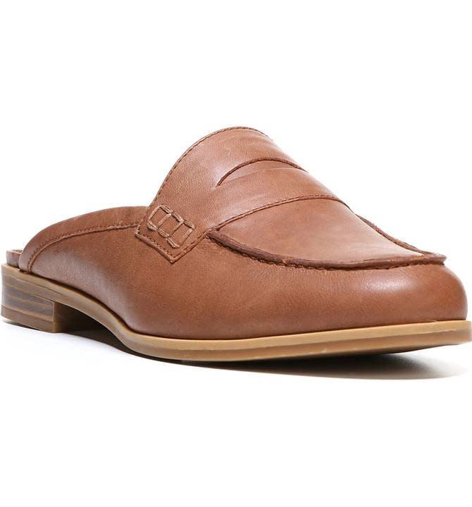 Get them <a href="https://shop.nordstrom.com/s/naturalizer-villa-mule-women/4672510?origin=category-personalizedsort&amp;fashioncolor=SADDLE%20TAN%20LEATHER" target="_blank">here</a>.&nbsp;