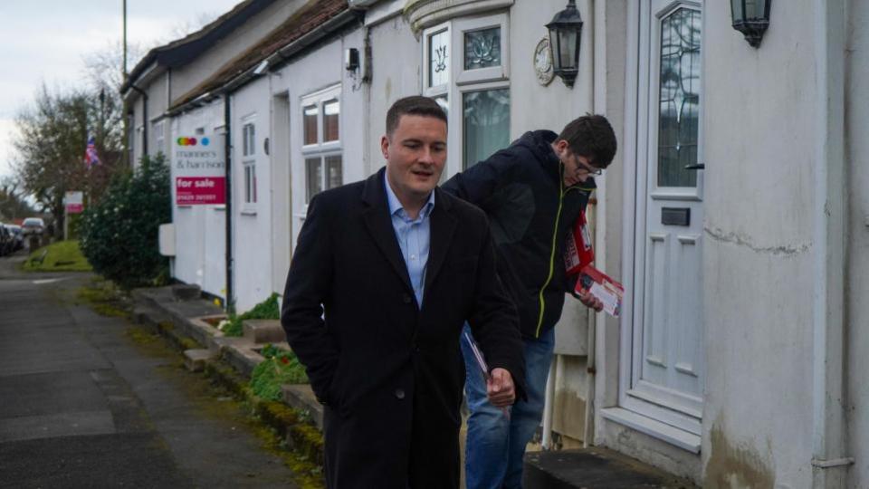 The Northern Echo: Wes Streeting campaigning in Hartlepool.