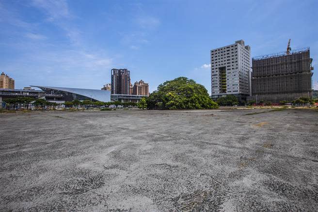 新竹高鐵站前5千多坪的「新竹專二」產專區，聯發科將投入90億元設立企業總部。（羅浚濱攝）