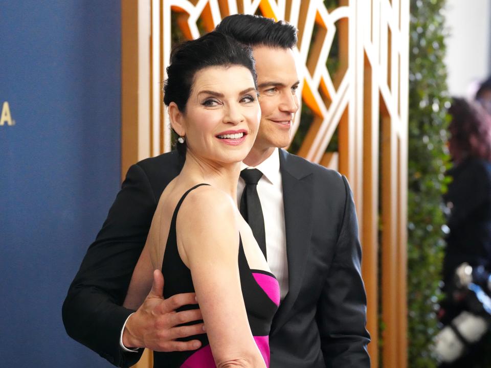 Julianna Margulies and Keith Lieberthal attend the 2022 Screen Actors Guild Awards