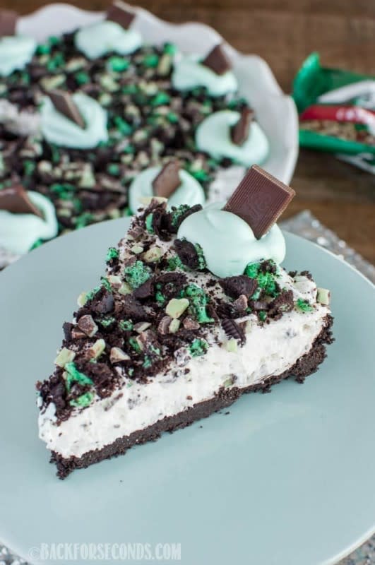 <p>Back for Seconds</p><p>No-Bake Mint Oreo Cheesecake Pie is an easy dessert recipe you will make over and over again. One cool, creamy, bite and everyone will be begging for more!</p><p><strong>Get the recipe: <a href="https://backforseconds.com/no-bake-mint-oreo-cheesecake-pie/" rel="nofollow noopener" target="_blank" data-ylk="slk:No-Bake Mint Oreo Cheesecake Pie;elm:context_link;itc:0;sec:content-canvas" class="link ">No-Bake Mint Oreo Cheesecake Pie</a></strong></p><p><strong>Related: <a href="https://www.yahoo.com/lifestyle/peppermint-oreo-candy-bark-makes-155412076.html" data-ylk="slk:Easy Holiday Peppermint Oreo Candy Bark;elm:context_link;itc:0;sec:content-canvas;outcm:mb_qualified_link;_E:mb_qualified_link;ct:story;" class="link  yahoo-link">Easy Holiday Peppermint Oreo Candy Bark</a></strong></p>