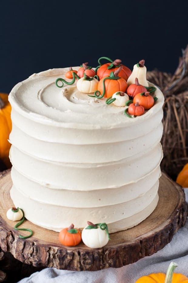 Pumpkin Bundt Cake - Sizzling Eats