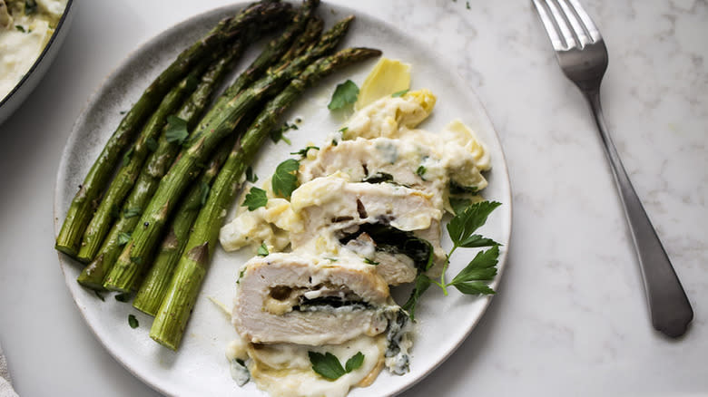 turkey tenderloin and asparagus