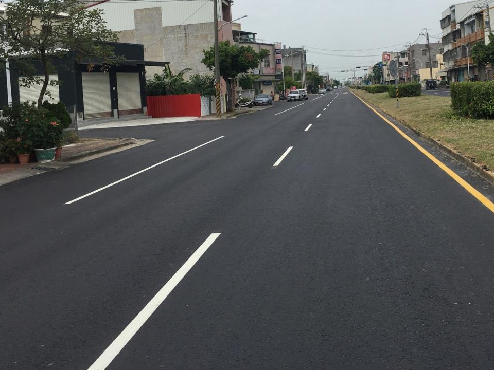 高市府將繼續爭取經費用於道路養護。   圖：高雄市政府提供