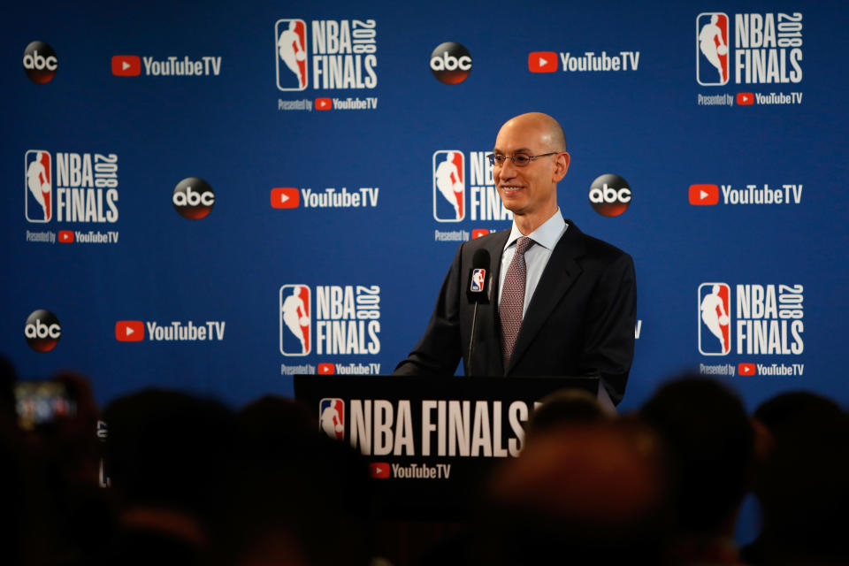 The NBA has reportedly informed teams of the salary cap it will set for the 2019-20, 2020-21 seasons. (Getty Images)