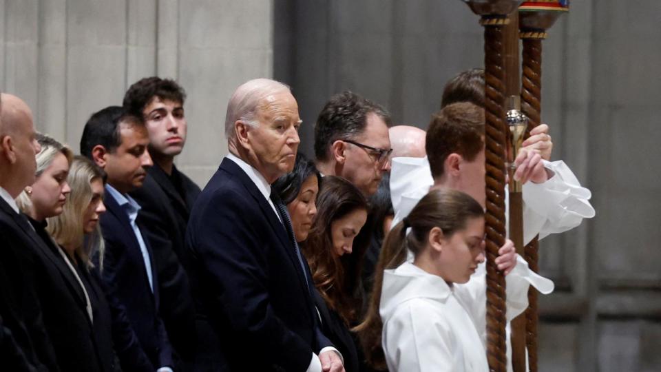 PHOTO: President Joe Biden attends the funeral service for retired U.S. Supreme Court Justice Sandra Day O’Connor at the Washington National Cathedral in Washington, U.S., December 19, 2023.  (Evelyn Hockstein/Reuters)