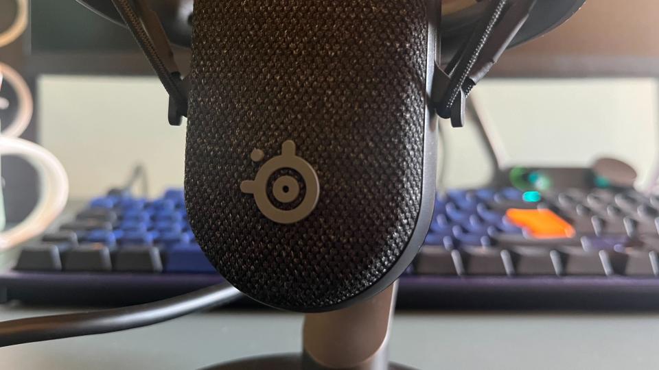 SteelSeries Alias Pro Microphone