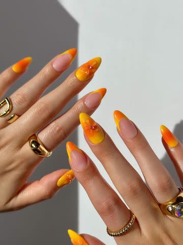 <p><a href="https://www.instagram.com/disseynails" data-component="link" data-source="inlineLink" data-type="externalLink" data-ordinal="1">@disseynails</a></p>