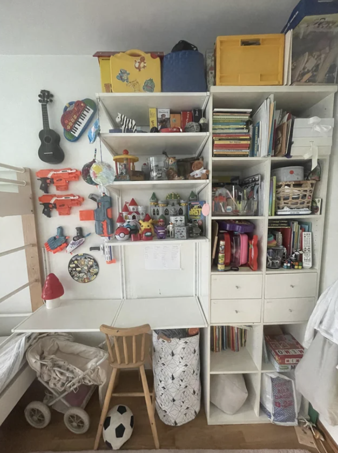 organized kid's room