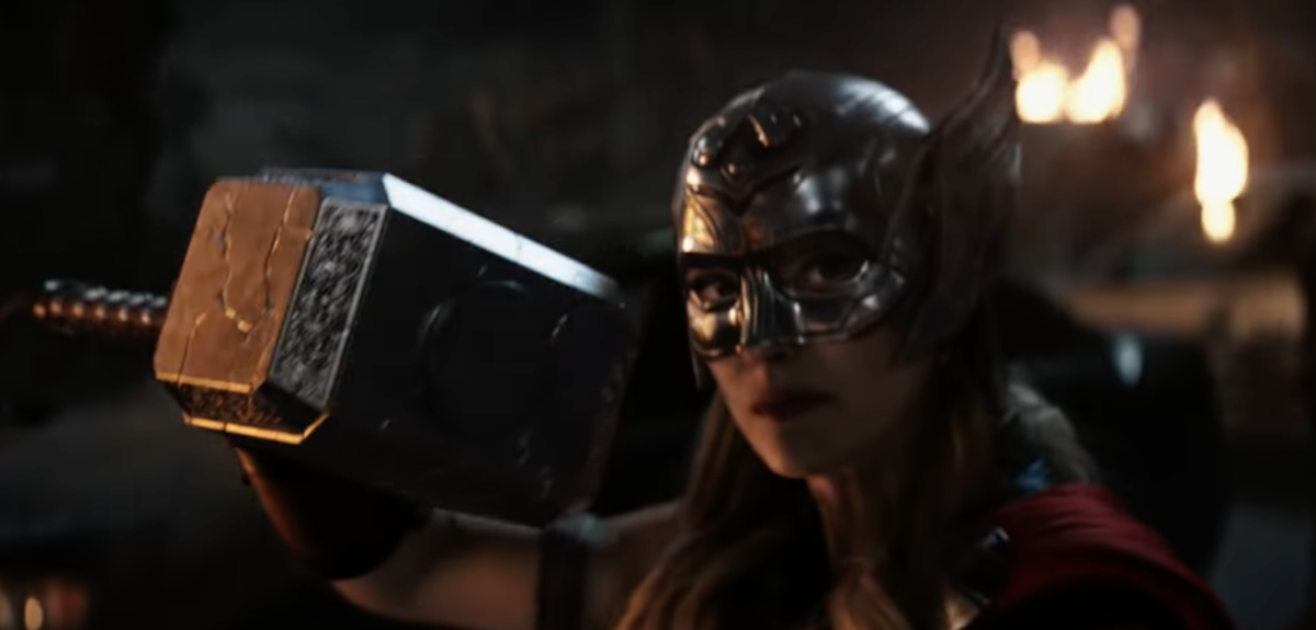 Thor: The Dark World' trailer debuts showing Chris Hemsworth's  hammer-wielding Avenger facing greatest threat yet