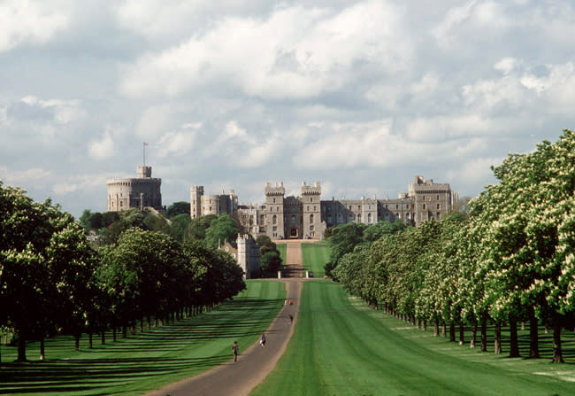 grounds-of-windsor-castle-