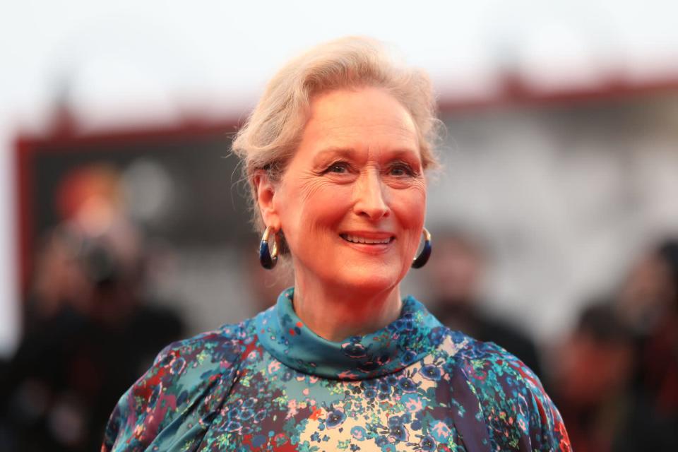 Angesichts der zahlreichen Preise, die Meryl Streep im Laufe ihrer Karriere bereits einheimste, fehlen einem fast schon die Superlative. Einen sollte man aber erwähnen: Die womöglich beste Schauspielerin ihrer Generation ist tatsächlich erst 72! (Bild: Getty Images/Tristan Fewings)