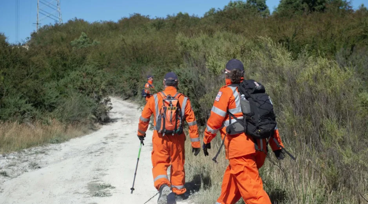 Searchers in Ballarat looking for traces of Samantha Murphy. 
