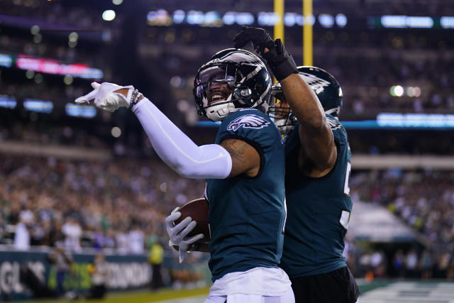 CB Darius Slay expected to remain with Eagles after day-long