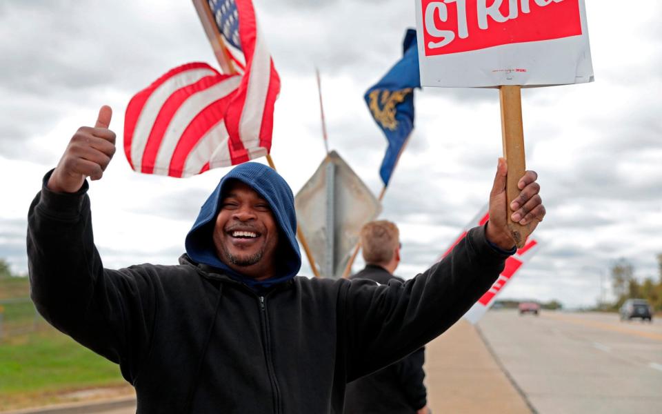 The number of jobs added beat expectations despite pressure from a General Motors strike - St. Louis Post-Dispatch