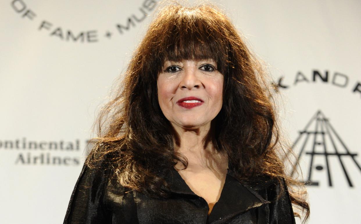 Ronnie Spector, the cat-eyed, bee-hived rock 'n' roll siren who sang such 1960s hits as "Be My Baby," "Baby I Love You" and "Walking in the Rain" as the leader of the girl group the Ronettes, has died. She was 78.