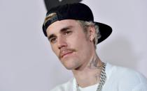 <p>Bloß nicht zuviel Begeisterung: Heute, als einer der größten Popstars der Welt, muss Justin Bieber natürlich auch viel mehr auf ein (cooles) Image achten. (Bild: Axelle/Bauer-Griffin/FilmMagic)</p> 