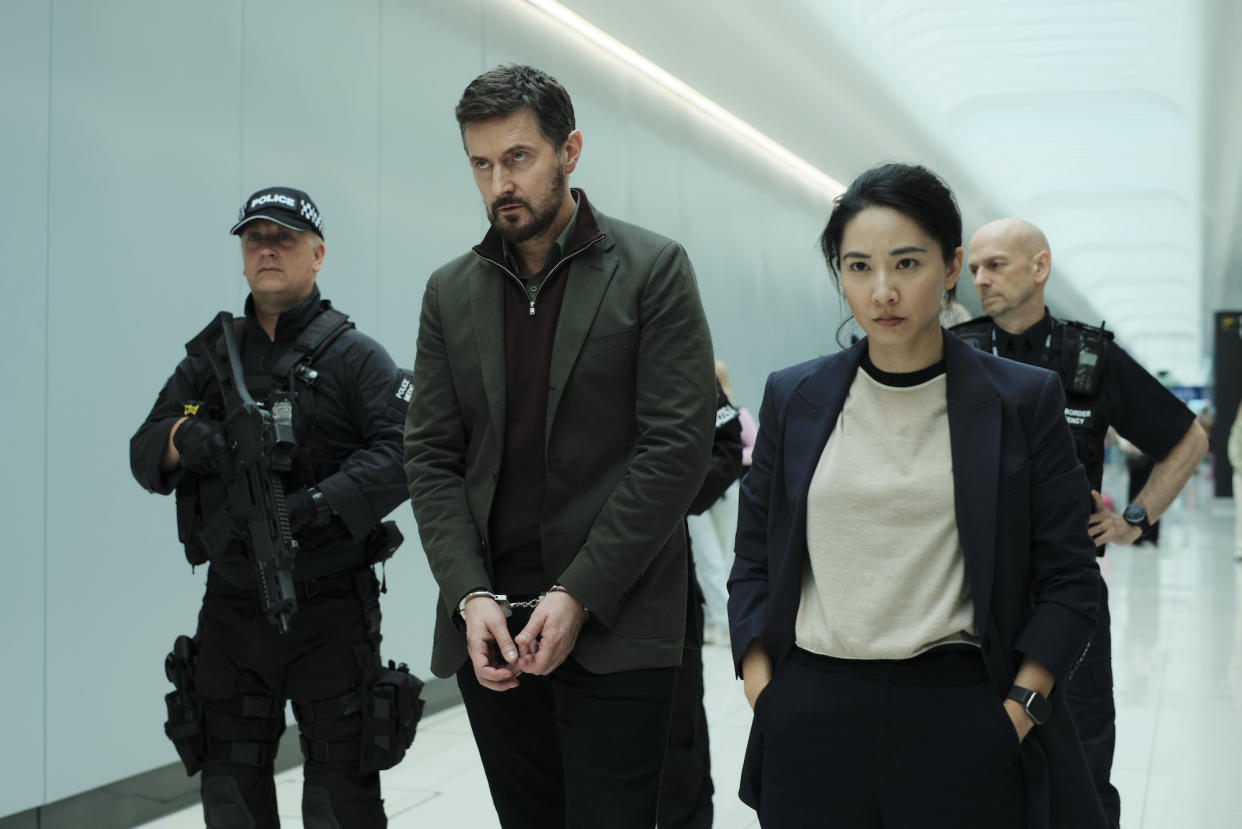  Richard Armitage plays Dr Matthew Nolan and Jing Lusi plays DC Hana Li in Red Eye episode 1 recap. 