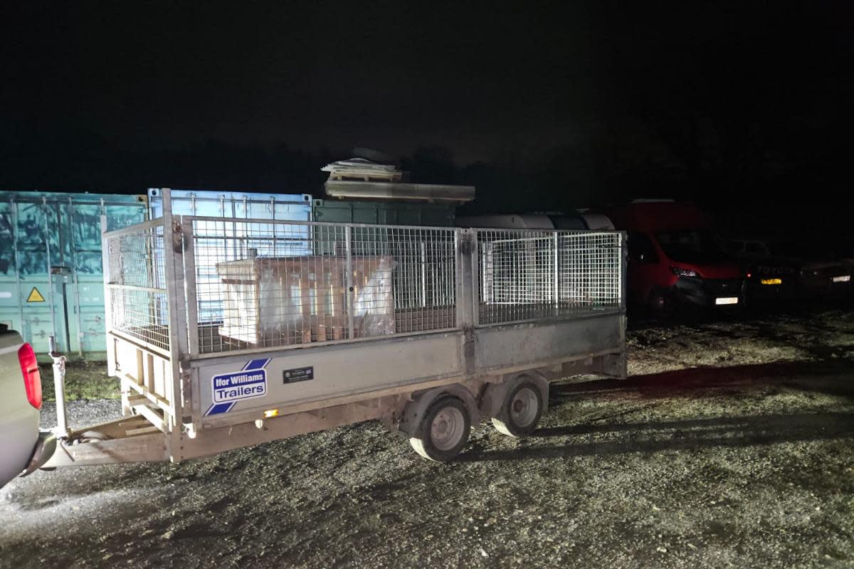 Stolen trailer seized by police <i>(Image: Thames Valley Police)</i>