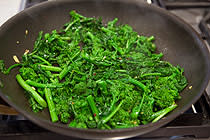 broccoli-rabe-sun-dried-tomatoes-4.jpg