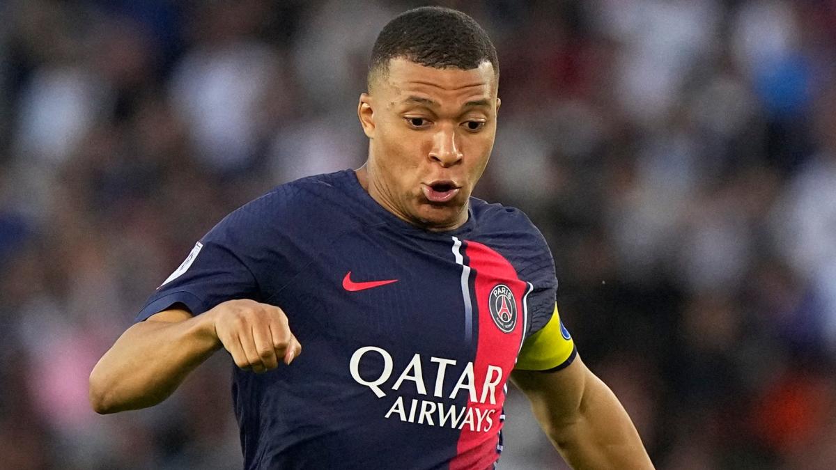 PSG gives Kylian Mbappé 2 weeks to decide on his future: 'We want him to  stay, but he can't leave for free' - Yahoo Sports