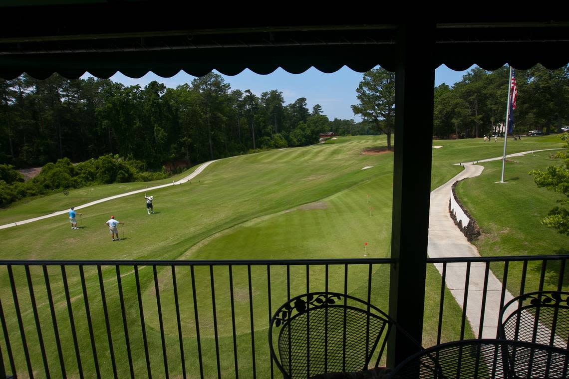 Historical Aiken Golf Club, on the edge of downtown Aiken, has greens likes Pinehurst #2, shaped like a turtle’s back and was the first course in the country to set up ladies tee boxes. Aiken also has a lot of history. Babe Zaharius played there, for instance. This is the first hole an practice green as seen from the upstairs balcony of the clubhouse.