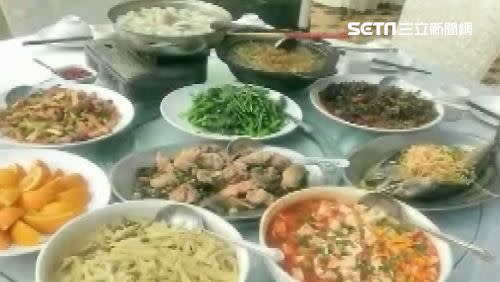 中式餐廳桌菜型的聚餐方式，在武漢肺炎（COVID-19、新冠肺炎）爆發後營運受到嚴重影響。（示意圖／資料照）