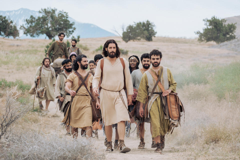 Jesus leading Disciples Chosen season 4 The Chosen Season 4 premier