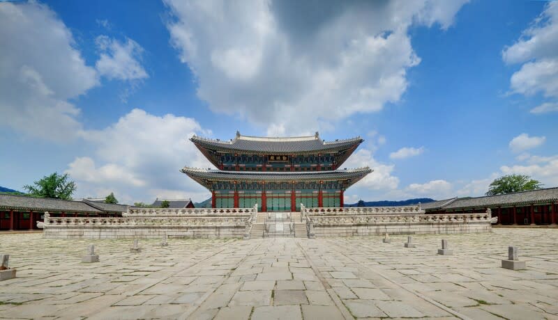 選址景福宮做為辦秀場地，主要是為了向韓國文化遺產致敬