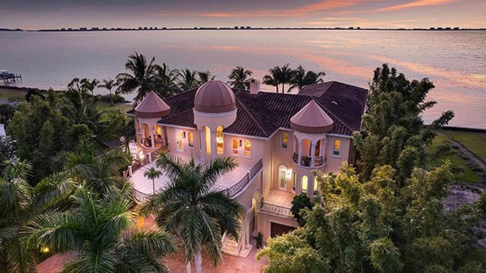 A 6,200 square-foot waterfront Sarasota home listed at $6.495 million has been offered for auction without reserve this summer.