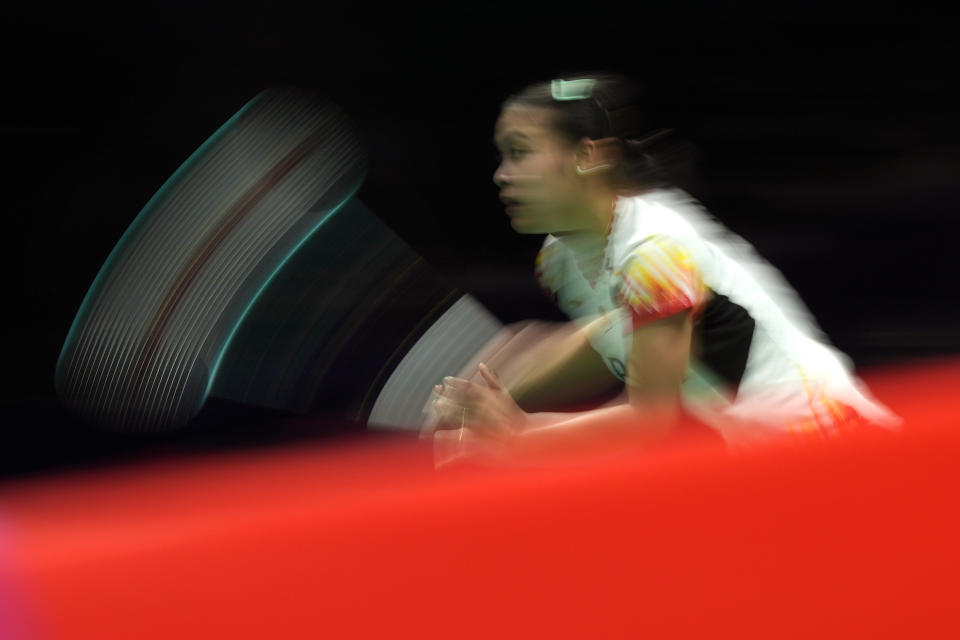 Indonesia's Gregoria Mariska Tunjung returns a shot from Japan's Akane Yamaguchi during round 3 for the Uber Cup Finals in Chengdu in southwestern China's Sichuan Province, Wednesday, May 1, 2024. (AP Photo/Ng Han Guan)