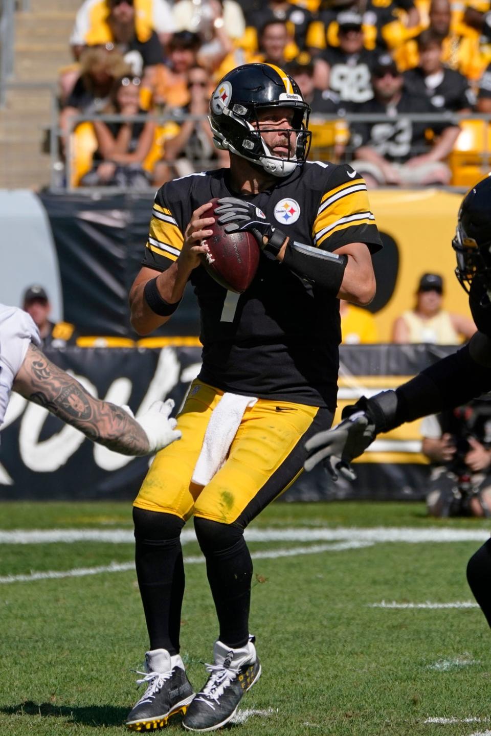 STEELERS-ROETHLISBERGER (AP)