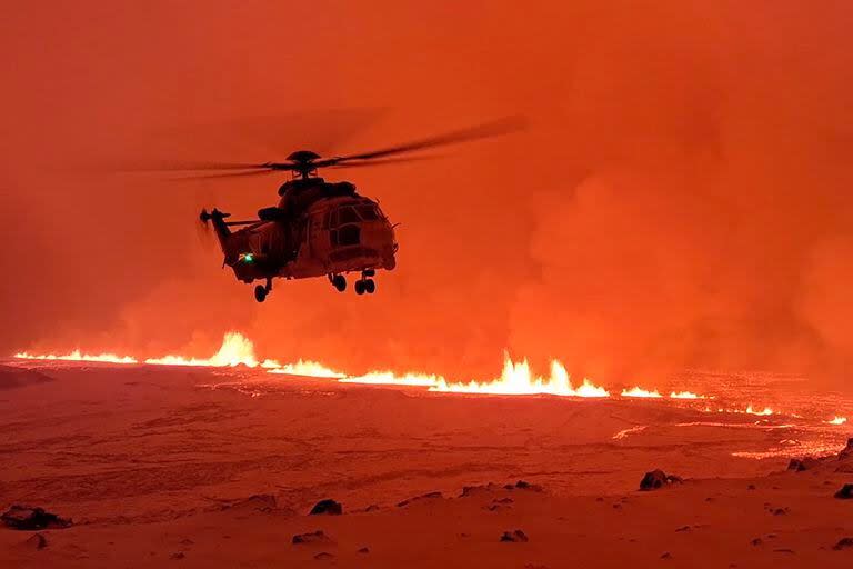 Erupción de un volcán en Islandia en 2024