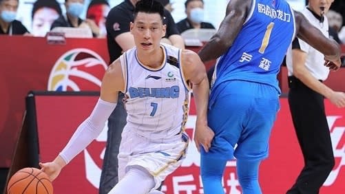 ▲林書豪去年轉戰中國CBA加盟北京首鋼，今年為了追尋NBA夢想返美，不過至今未有下家，他近日受訪坦言願回亞洲打球。（圖／取自林書豪微博）