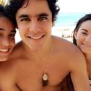 <p>Las chicas se derriten a su lado/Eduardo Capetillo Jr./Instagram </p>